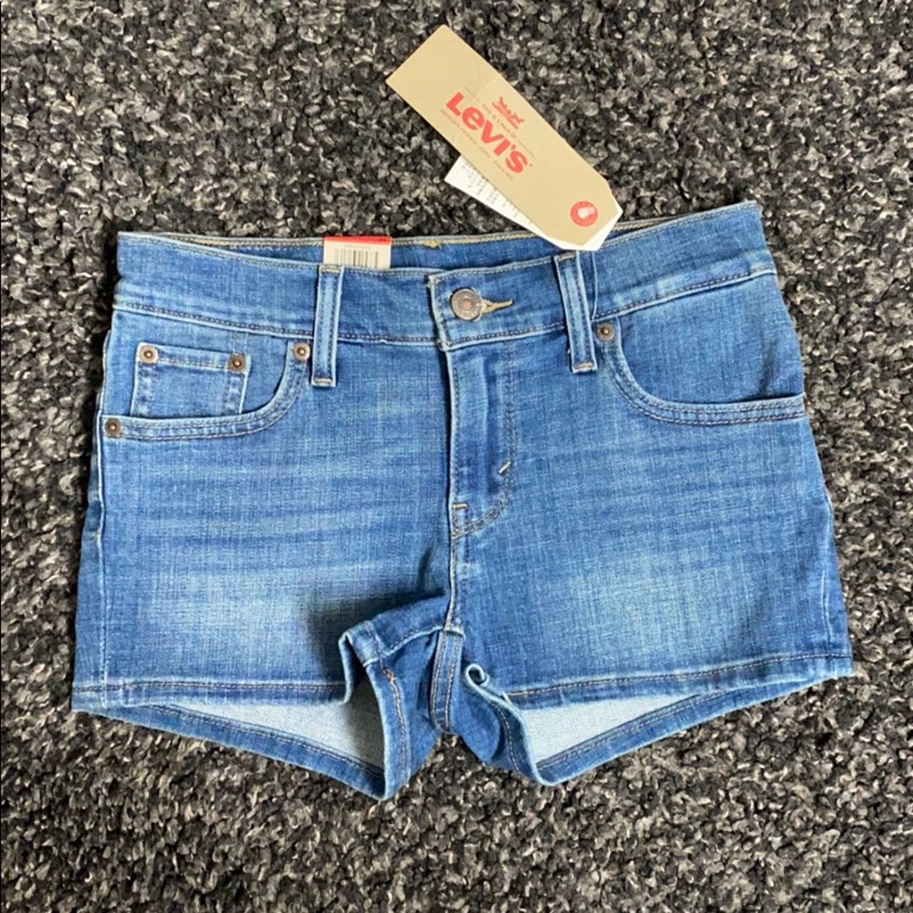 Levi’s Shortie Shorts